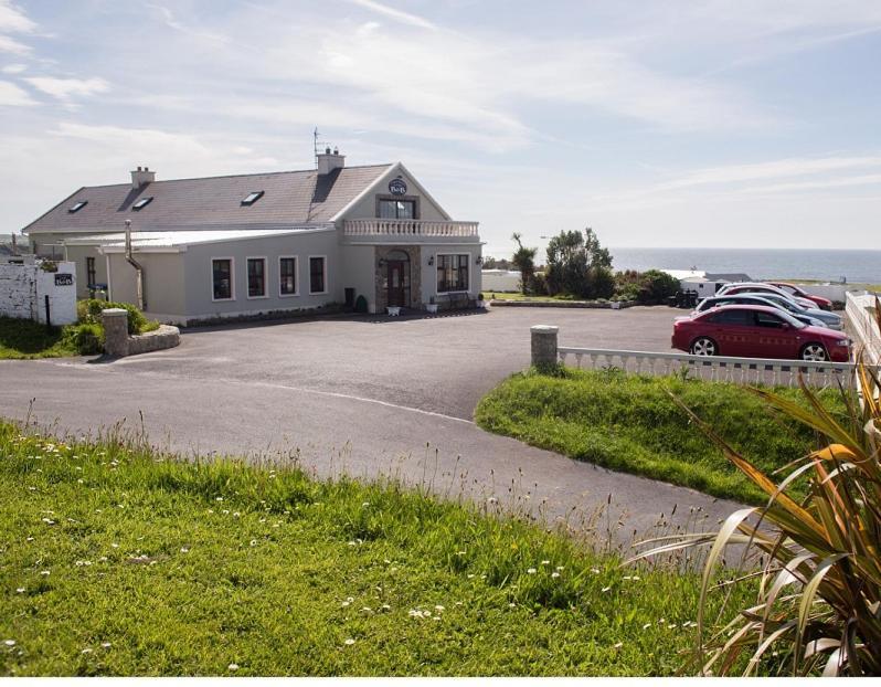 Coach House Lodge Rooms Lahinch Εξωτερικό φωτογραφία